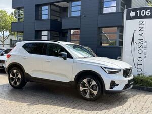 Volvo XC40 B3 B DKG Plus Dark | AHK | 360°K | LED