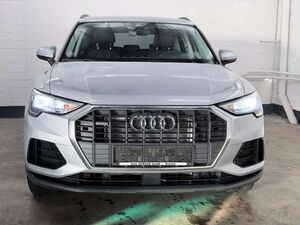 Audi Q3 40 TFSI quattro S tronic   Standheizung