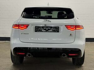 Jaguar F-Pace 30d AWD Pure   CarPlay   LED