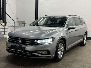 VW Passat Variant 2.0 TDI SCR DSG Business   ACC