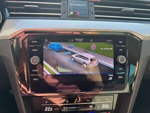 VW Passat Variant Business AUTOMATIK ACC RKF ...