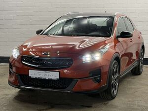 Kia XCeed Spirit Plug-in Hybrid   PANO   RFK