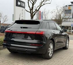 Audi e-tron 55 quattro S line | UPE:94.317,39.-?