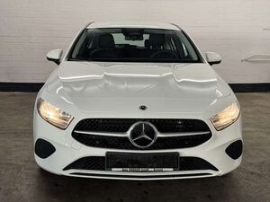 Mercedes-Benz A180 d 8G-DCT Entry   RFK   NAVI   CarPlay