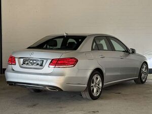 Mercedes-Benz E250 7G-TRONIC Avantgarde   360° Motorschaden