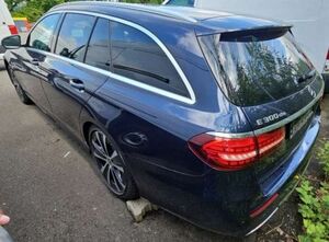 Mercedes-Benz E300 de 4M T AMG Line Pano * MOTORSCHADEN !! *