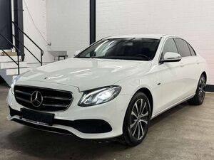 Mercedes-Benz E300 e 9G-TRONIC Avantgarde   CarPlay   RFK