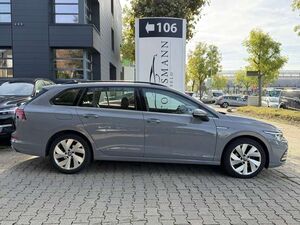 VW Golf Variant 1.5 eTSI OPF DSG Style   MASSAGE