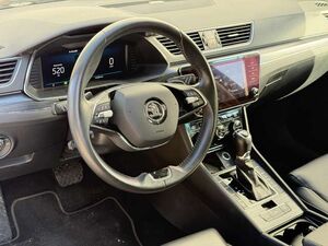 Skoda Superb Combi 2.0 TDI DSG Style | AHK | RFK
