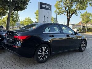 Mercedes-Benz A200 d 8G-DCT Lim. Entry | RFK | DAB