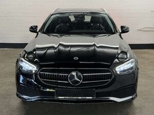 Mercedes-Benz E300 de 4Matic T 9G-TRONIC Avantgarde | AHK