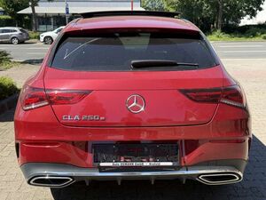 Mercedes-Benz CLA 250 e 8G-DCT AMG Line PANO
