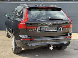 Volvo XC60 Core 2WD   Rückfahrkamera   CarPlay