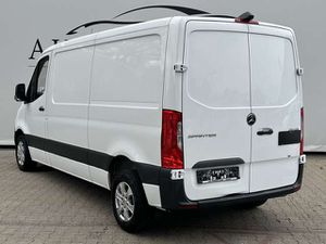 Mercedes-Benz Sprinter 215 CDI Standard VA   CarPlay   TOTW.