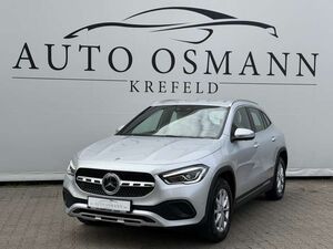 Mercedes-Benz GLA 250 e 8G-DCT Progressive   Distronic   360°