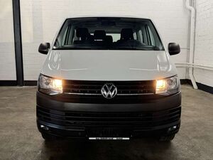 VW Transporter Caravelle9-Sitze AHK  KLIMA lang
