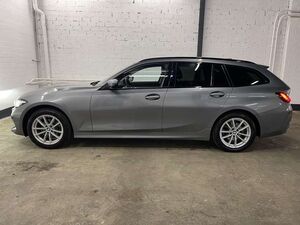 BMW 318 d Touring LCI Aut. Hochglanz Shadow-Line
