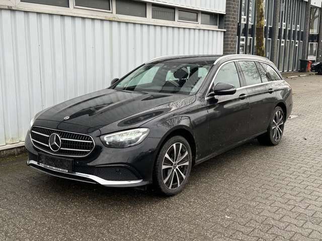 Mercedes-Benz E300 de T 4M 9G Avantgarde DST+ LEDER AHK LED
