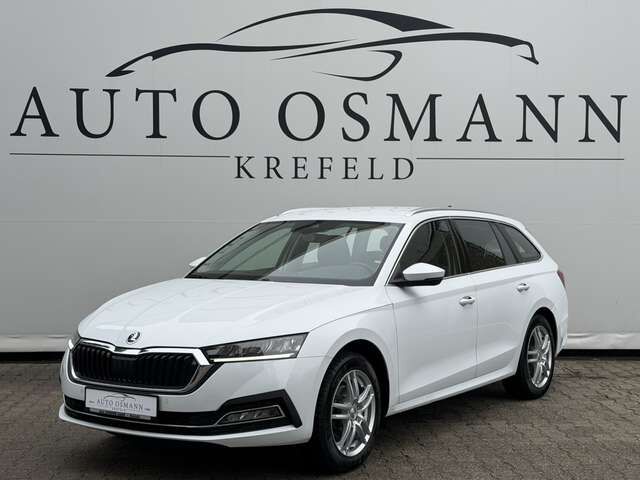 Skoda Octavia Combi 2.0 TDI Style 1HAND*AHK*CARPLAY