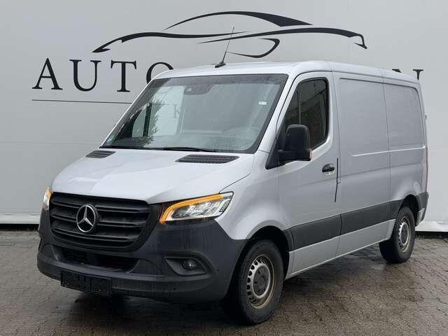 Mercedes-Benz Sprinter 317 CDI Kompakt HA 9G-TRONIC Distronic