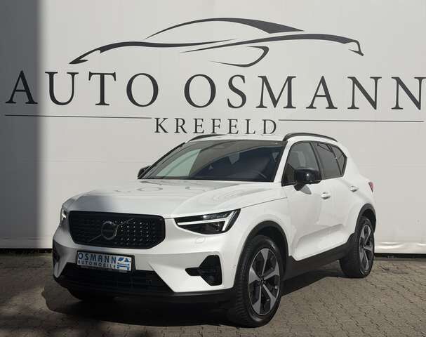 Volvo XC40 B3 B DKG Plus Dark   ACC   Harman Kardon
