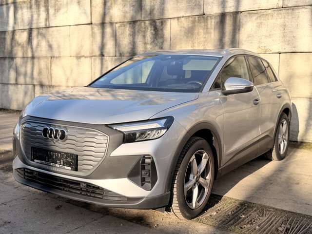 Audi Q4 e-tron e-tron 40   ACC   AHK   RFK   SONOS