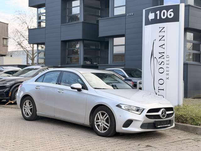 Mercedes-Benz A200 d 4Matic 8G-DCT Style   Distronic   MEMORY