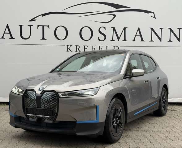 BMW iX xDrive 40 | MASSAGE | PANO | LASER | HUD