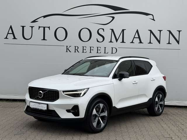 Volvo XC40 B3 B DKG Plus Dark   ACC   Harman Kardon
