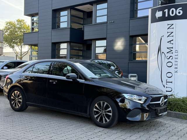 Mercedes-Benz A200 d 8G-DCT Lim. Entry | RFK | DAB