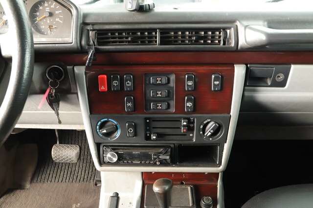 Mercedes-Benz G300 G 300 GD LANG 2800 AUTOMATIK KLIMA AHK
