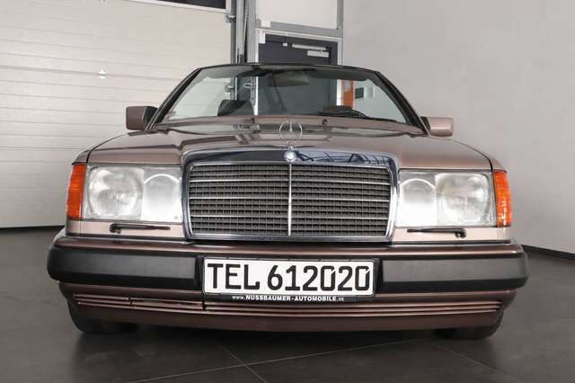 Mercedes-Benz 300