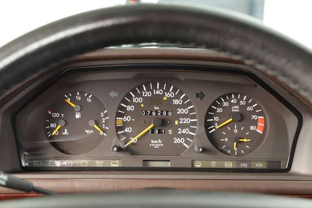Mercedes-Benz 300 CE 24V Cabrio MB + 1.Hand Scheckheft MB MEGA AUSSTATTUNG