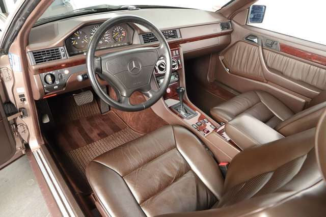 Mercedes-Benz 300 CE 24V Cabrio MB + 1.Hand Scheckheft MB MEGA AUSSTATTUNG