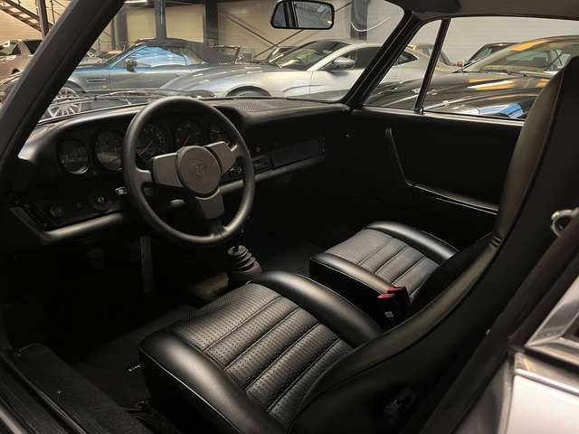 Porsche 911 Schiebedach Coupé 2,7L 1.Serie  UNFALLFREI