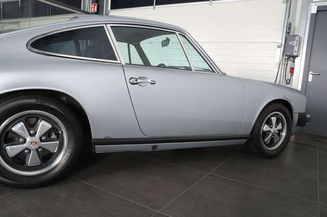 Porsche 911 Schiebedach Coupé 2,7L 1.Serie  UNFALLFREI