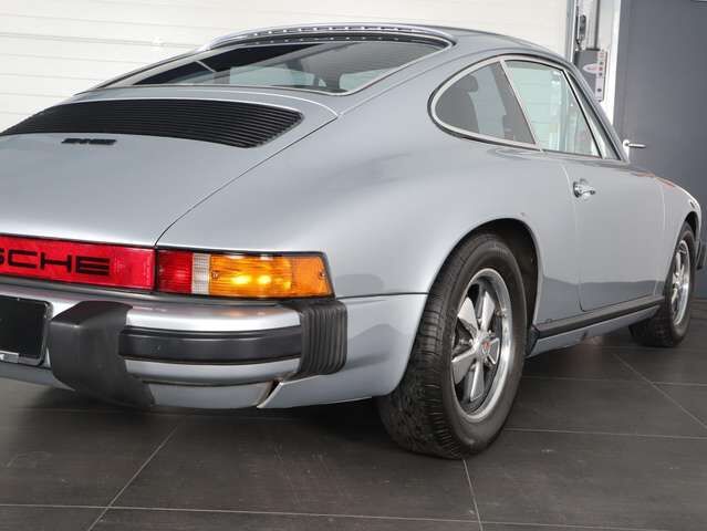 Porsche 911 Schiebedach Coupé 2,7L 1.Serie  UNFALLFREI