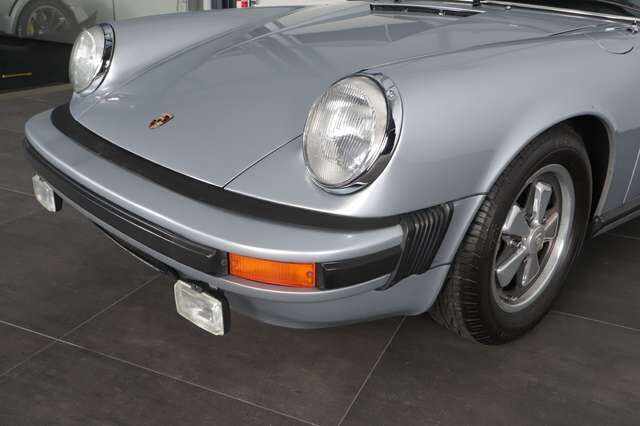 Porsche 911 Schiebedach Coupé 2,7L 1.Serie  UNFALLFREI