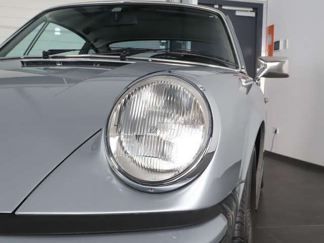 Porsche 911 Schiebedach Coupé 2,7L 1.Serie  UNFALLFREI