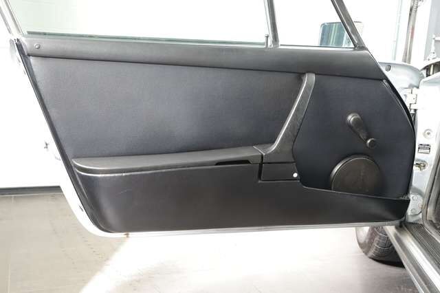 Porsche 911 Schiebedach Coupé 2,7L 1.Serie  UNFALLFREI