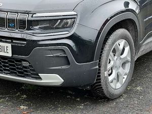 Jeep Avenger ALTITUDE 17 Zoll ALLWETTERREIFEN digitales Cockpit