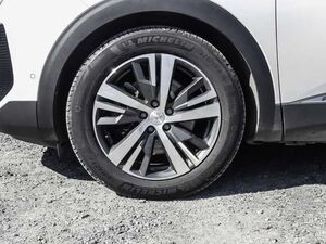Peugeot 3008 Hybrid 225 Roadtrip 1.6 Plug-In EU6d AHK-abnehmbar