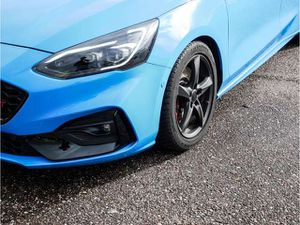 Ford Focus ST Edition 280PS Navi digitales Cockpit LED Blendf