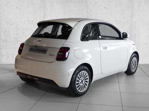 Fiat 500e Komfort-Paket Tech-Paket Navi Soundsystem JBL CarP