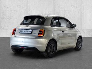Fiat 500e Giorgio Armani Collector s Edition