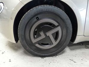 Fiat 500e Giorgio Armani Collector s Edition