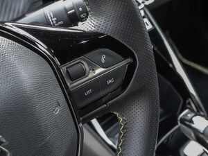 Peugeot 208 e- GT Pack 136 Navi LED ACC Klimaautom Fahrerprofi