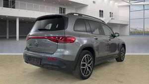 Mercedes-Benz EQB 300 AMG Pano*Night*HUD*360*SO97%*19LM