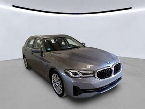BMW 530 e AHK*ACC*Kamera*HUD*H&K*Leder*LED*NaviTouch