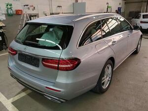 Mercedes-Benz E220 d ALLRAD Kamera*Memory*Distro*3zonen*18*DA